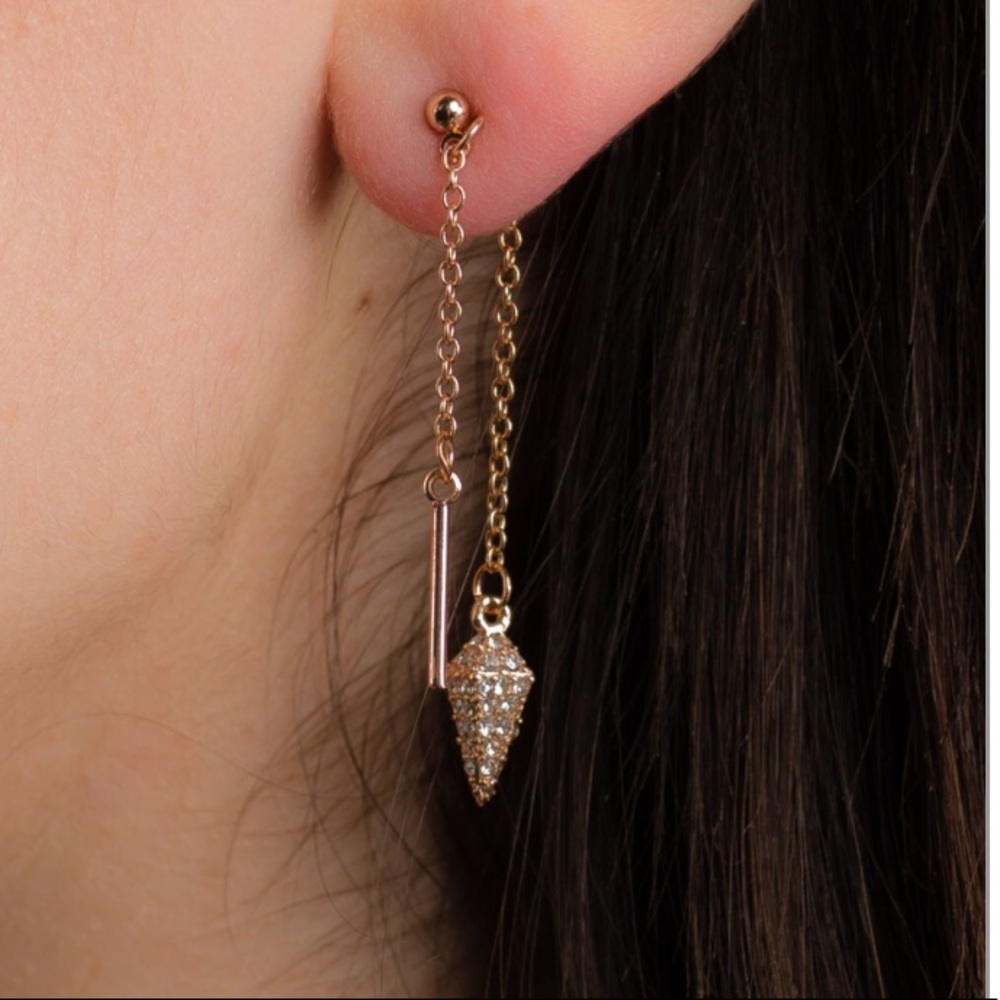 *free w $25 boutique purch* CRYSTAL SPIKE EARRINGS